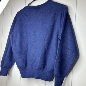 Peter Millar Crown‎ Soft 100%Merino Wool Men's Blue  V-Neck Sweater Size L